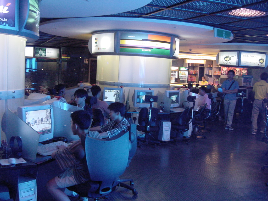 A PC bang in Seoul in July 2001